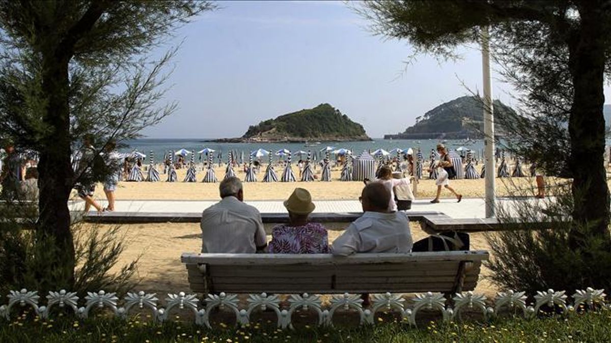 Imagen de archivo de jornada de verano en San Sebastián.