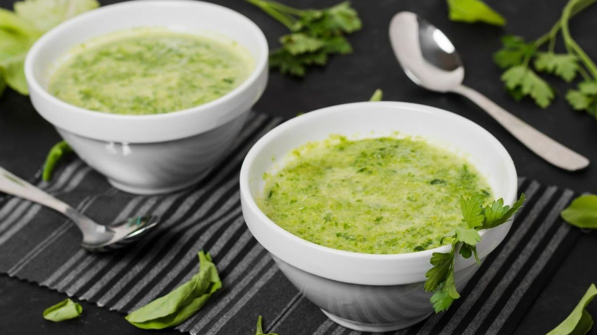 Algunas hierbas aromáticas como la menta, la albahaca o el cilantro pueden transformar el sabor del plato