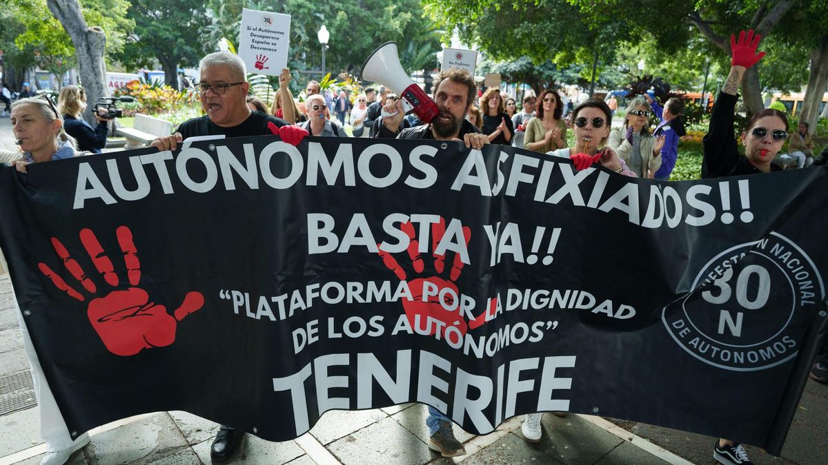 Los autónomos canarios vuelven a la calle a reivindicar sus derechos: "Menos burocracia y cuotas justas"