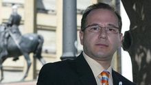 El primer representante de Vox en el Senado será el expresidente de Víctimas del Terrorismo Francisco José Alcaraz