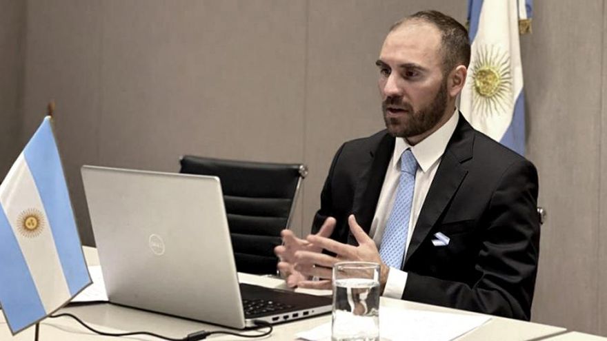 De "yo te avisé" a "nosotros tenemos la solución", la oposición reaccionó a la renuncia de Guzmán