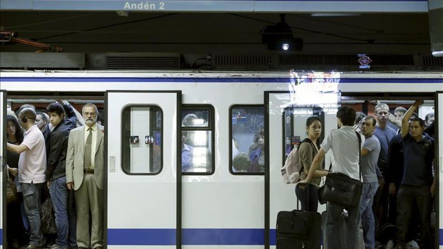 Los sindicatos cifran en un 83 % el seguimiento de los paros en Renfe y Adif