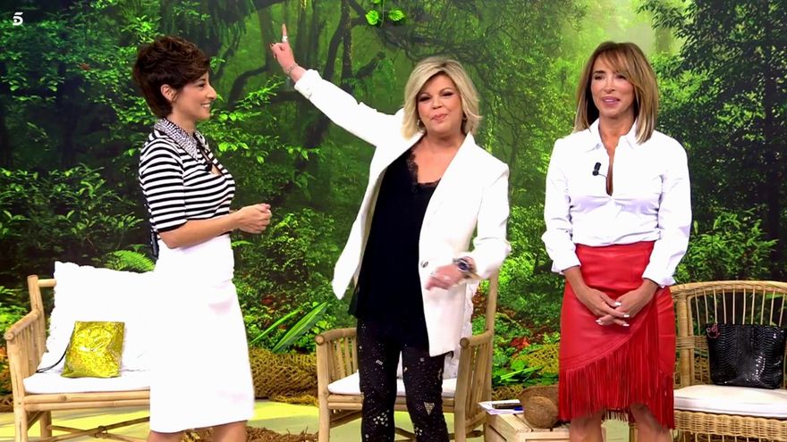 'Sálvame' vuelve a sus orígenes y estrena su propia Palapa de 'Supervivientes 2022'