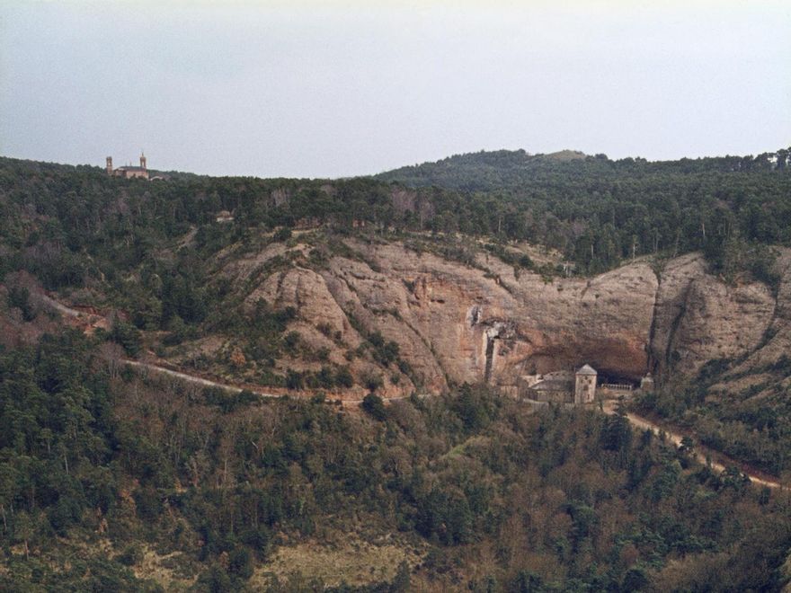 San Juan de la Peña en los años 70.