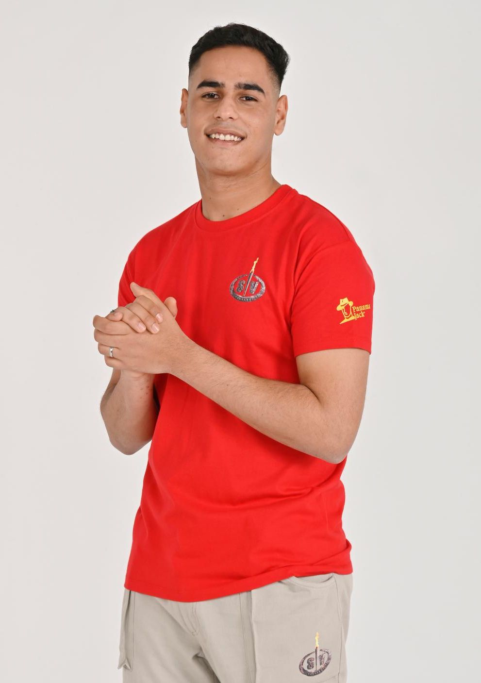 Anuar Beno, concursante de 'Supervivientes 2022' en Telecinco