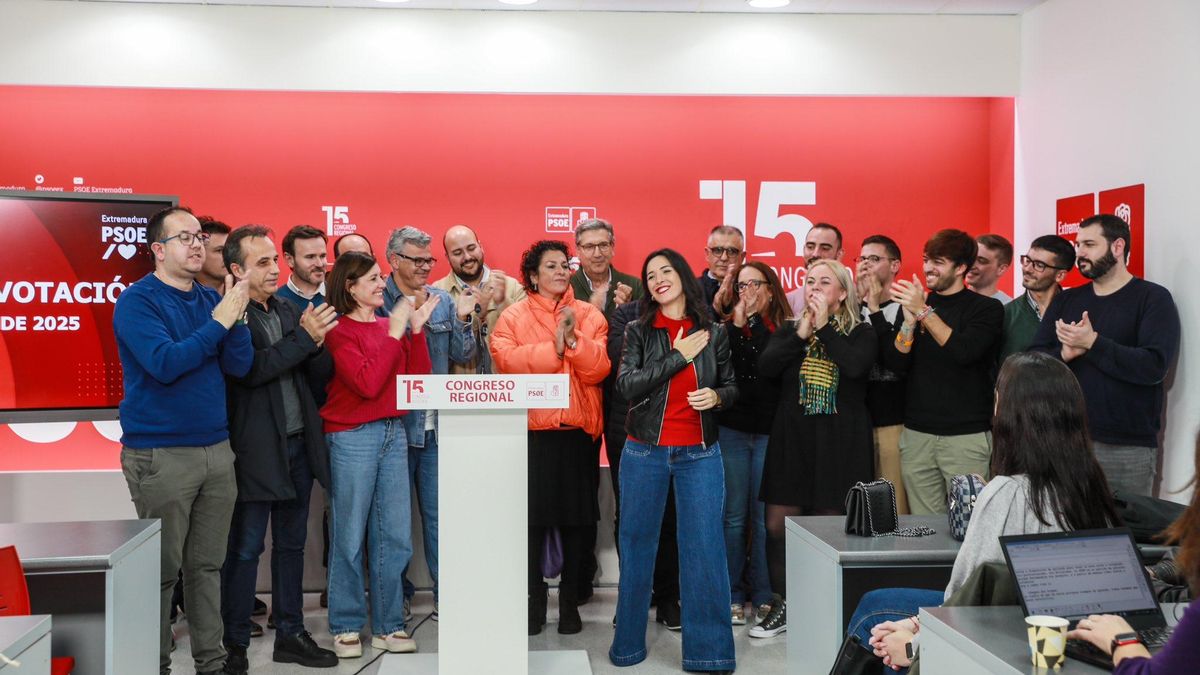 Esther Gutiérrez tras atender a los medios tras conocer el resultado de las primarias del PSOE de Extremadura
