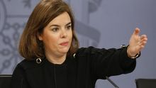 El Gobierno concede condecoraciones a Hollande, Valls y otras autoridades de Francia
