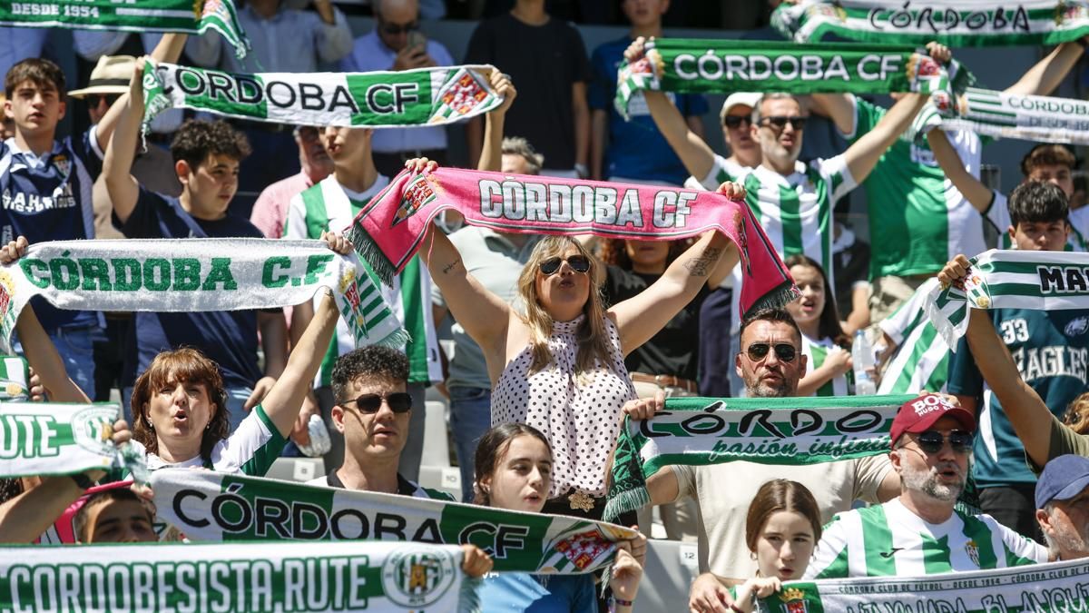 Grada Blanquiverde del Córdoba CF - Sporting de Gijón