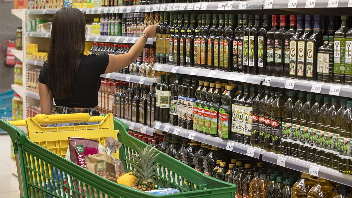 HiperDino ahorra a sus clientes 6,5 millones de euros en octubre a través de sus ofertas y descuentos