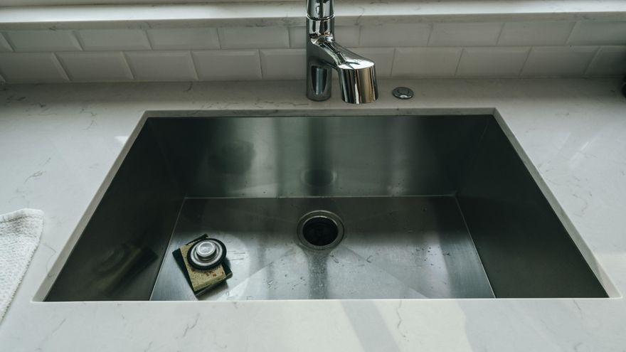 El método casero y seguro para mantener las cañerías limpias y libres de malos olores