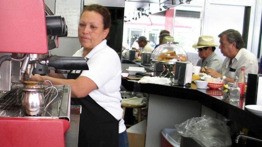 ¿Por qué la pregunta sobre ciudadanía en el censo de EE.UU. molesta a los hispanos?