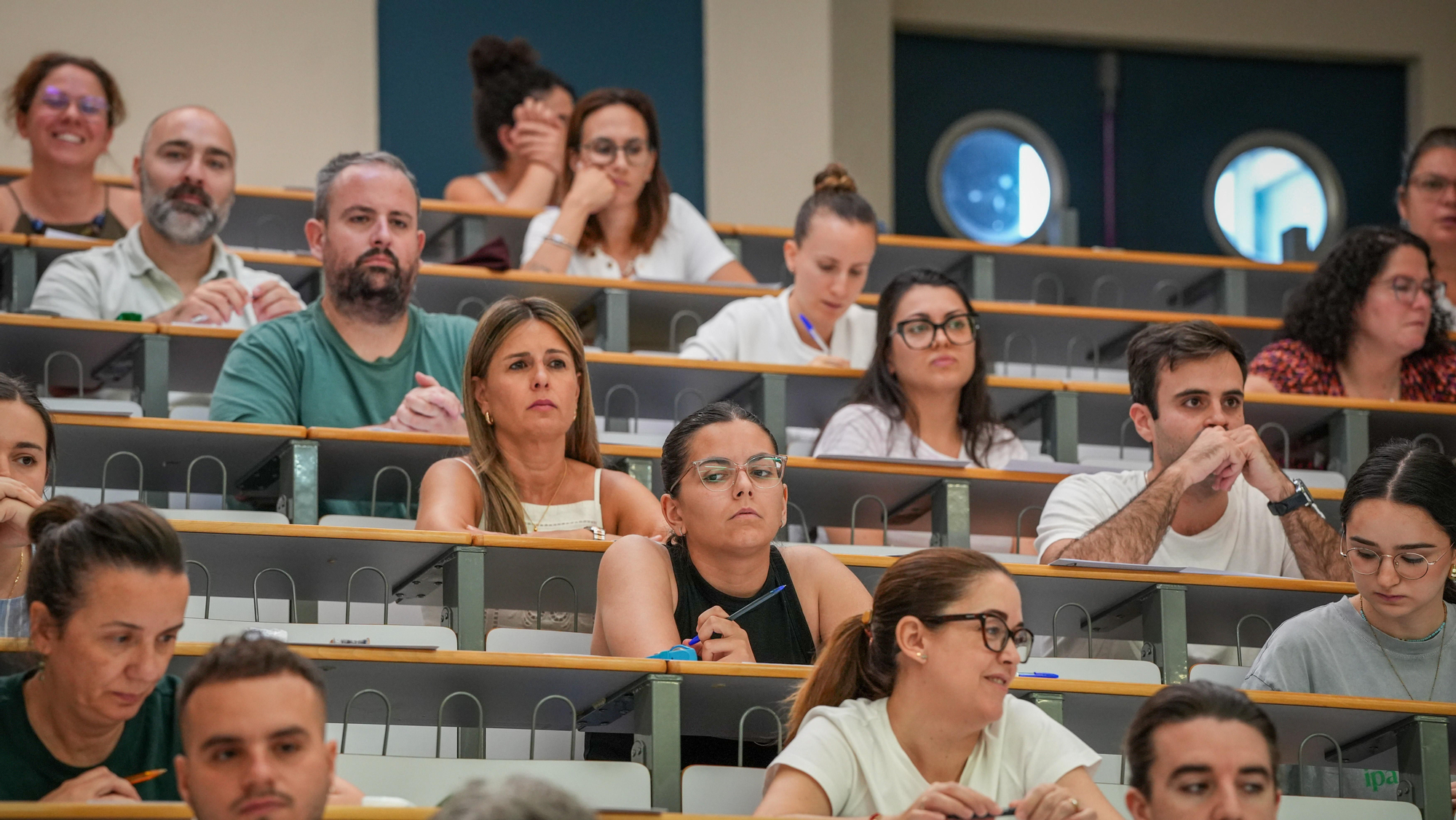 Inicio de la prueba escrita de las oposiciones al cuerpo de Secundaria, de Música y Artes Escénicas y Especialistas en Sectores Singulares de Formación Profesional