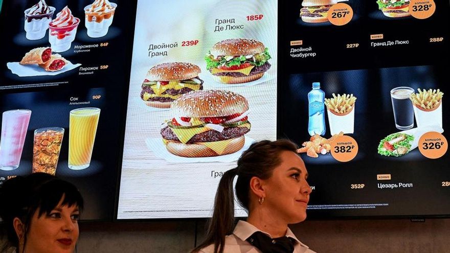 Con otro nombre, Mc Donalds vuelve a reabrir sus negocios en Rusia