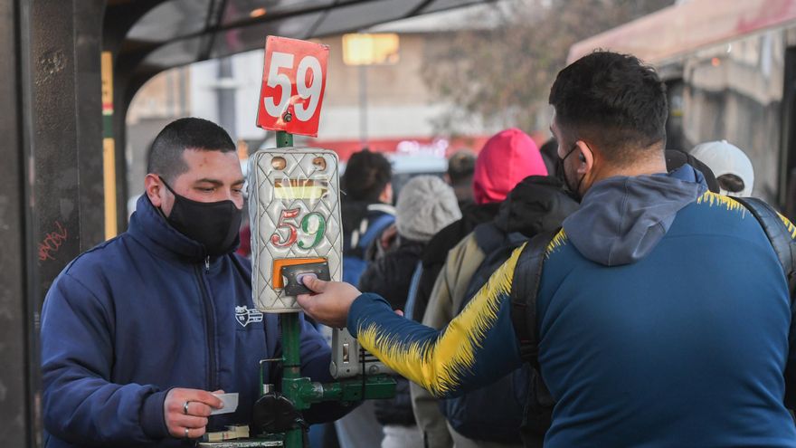 Cuánto costarán los boletos de colectivos y trenes en el AMBA desde este lunes