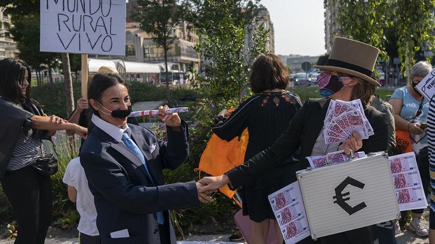 El año de los eólicos en Cantabria concluye sin acuerdos pero con más movilización vecinal que nunca