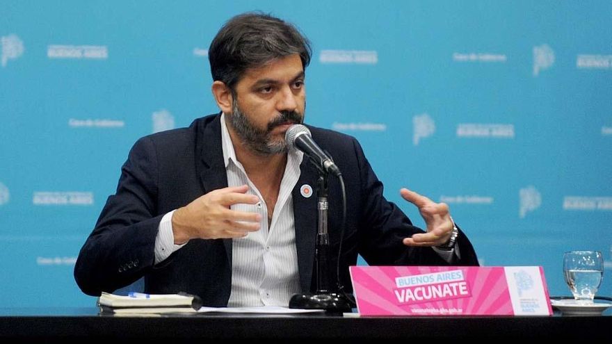 Gobierno bonaerense suspende actividades de 2 a 6, limita reuniones y dispone teletrabajo para estatales