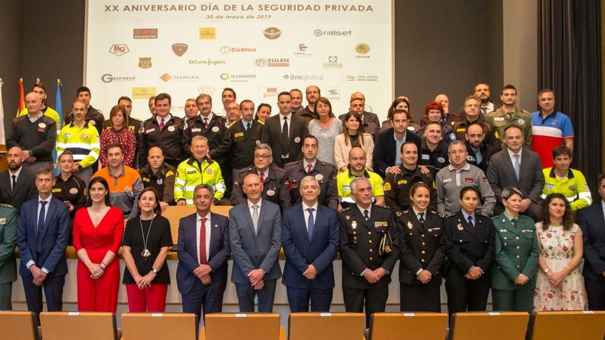 Revilla y Echevarría coinciden en que la seguridad es "el activo más importante": sin ella "no hay libertad"