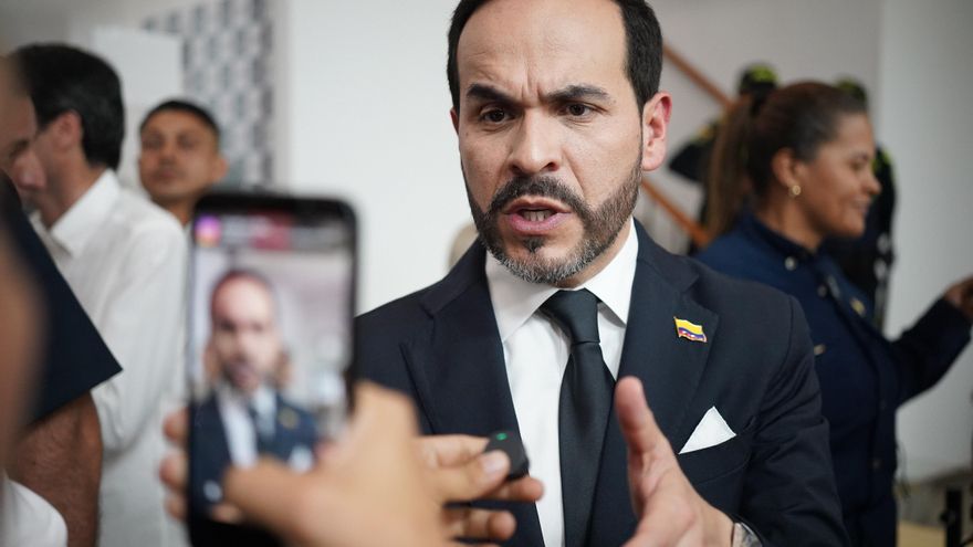 De la Espriella, el abogado que se hizo rico defendiendo a criminales y que ahora quiere ser presidente ultra de Colombia