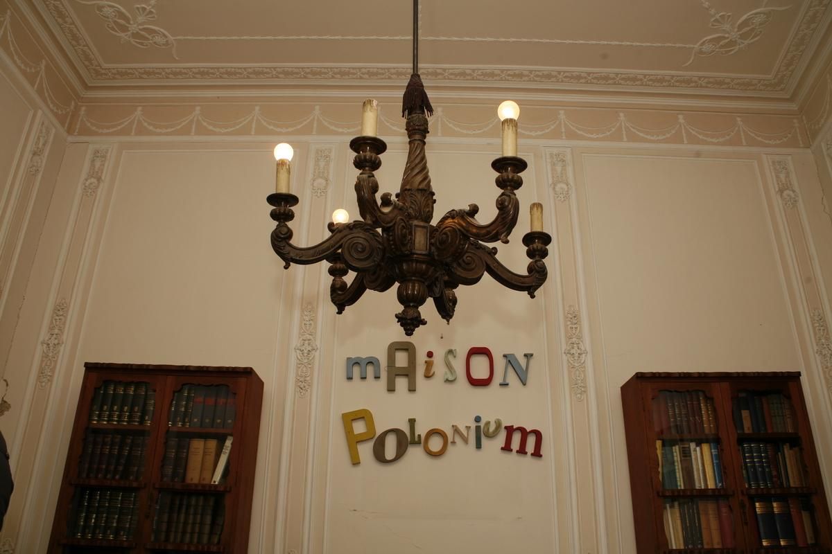 Exposición de muebles 'vintage'. Proyecto Polonium 209. Foto: Alejandro Ramos