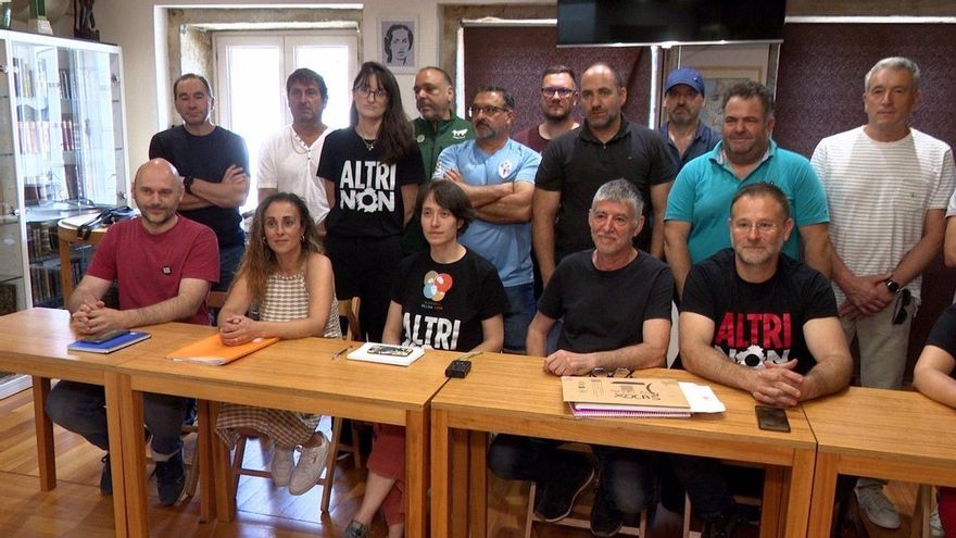 Contra Altri por mar y tierra: cientos de barcos en la ría de Arousa y un cerco a la Xunta para decir no a la macrocelulosa