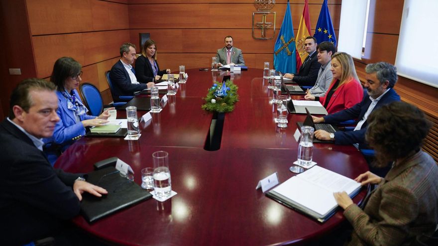 El gobierno asturiano presenta unos presupuestos para 2024 que llegan a los 6.348 millones de euros