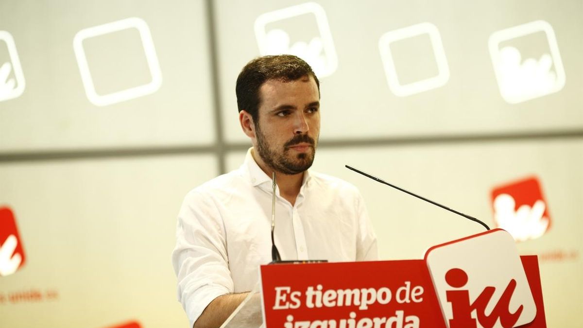 Garzón (IU) justifica su 'No' al rescate griego: "No votamos contra Syriza, sino contra el veneno de la troika"
