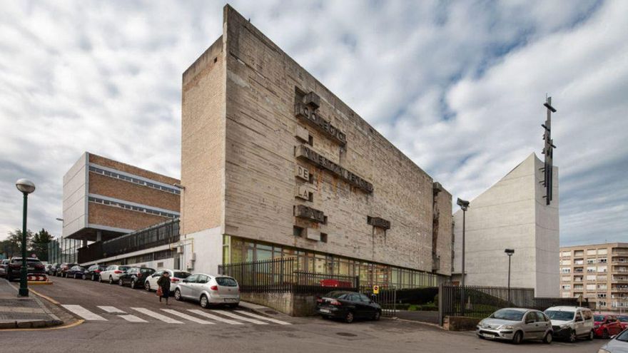 Colegio Nuestra Señora de La Paz de Torrelavega.
