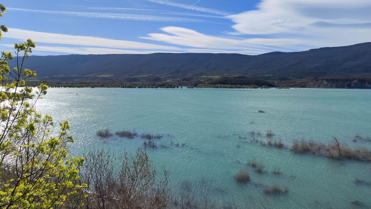 Los restos hallados en el embalse de Yesa son de un vecino de Pamplona: la Guardia Civil lo investiga como homicidio