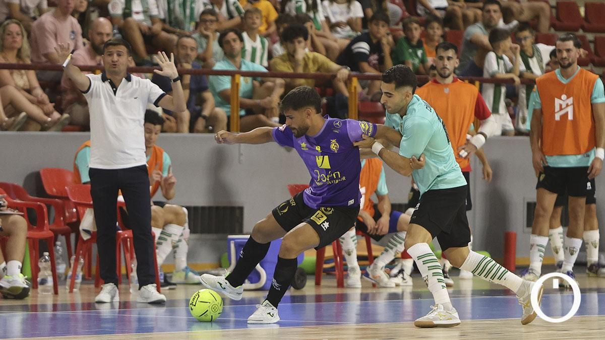 El partido amistoso del Córdoba Patrimonio contra el Jaén FS, en imágenes