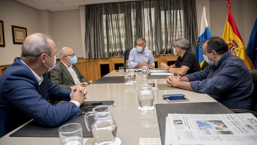 El portavoz del comité científico del Gobierno canario no descarta "confinamientos selectivos" en Las Palmas de Gran Canaria
