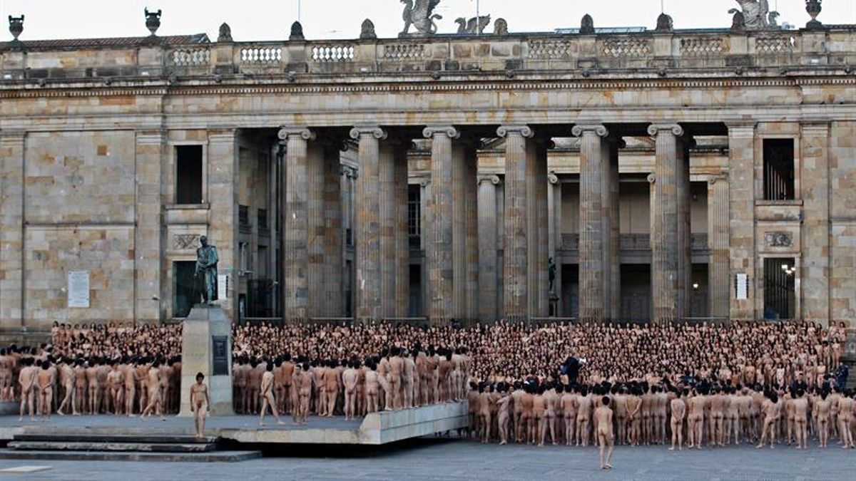 El famoso fotógrafo de desnudos Spencer Tunick elige Canarias para su nueva obra
