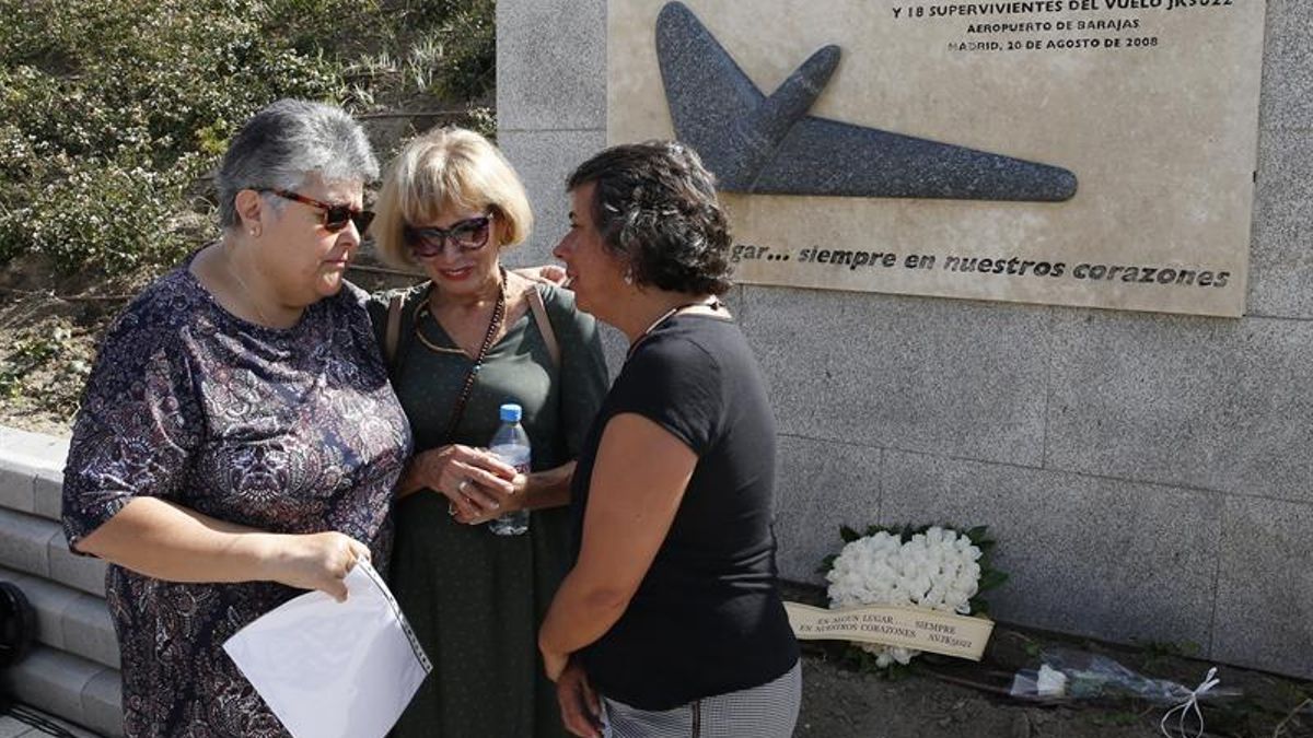 Conmemoración del octavo aniversario del accidente de Spanair en Madrid y Gran Canaria
