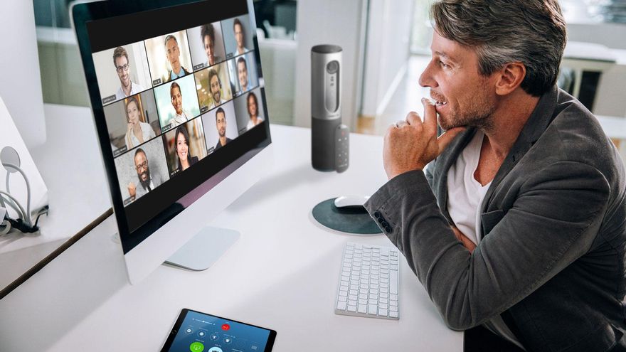 Una videoconferencia a través de Zoom