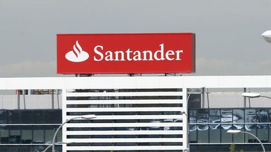 Vista de la Ciudad Financiera del Banco de Santander en la localidad de Boadilla del Monte (Madrid).