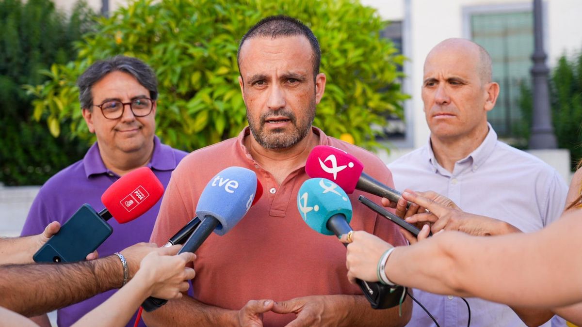 El portavoz de Agricultura y Ganadería del grupo parlamentario socialista, Eduardo Béjar