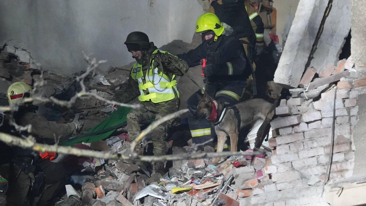 Hungría veta sanciones a Rusia y un préstamo a Ucrania mostrando los problemas de gobernabilidad de la UE