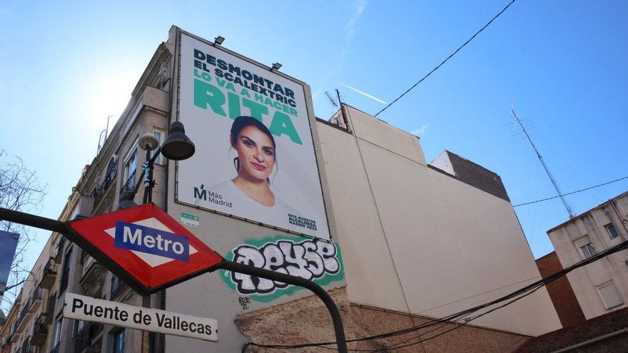 Cartel de Rita Maestre en Puente de Vallecas
