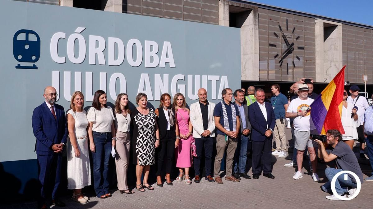 Acto del nombramiento de la estación de Córdoba Julio Anguita