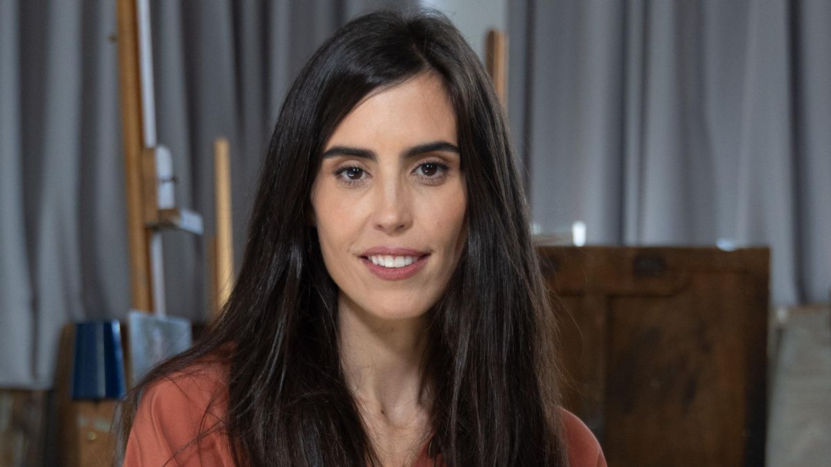 Bárbara Arena imagina la muerte de un rey en 'Un adiós': "Temía la reacción de mi entorno porque la idea de la monarquía era intocable"