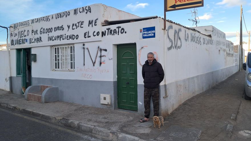 Una casa vendida por la Iglesia a una empresa de camiones precipita el desahucio de Fernando y los suyos