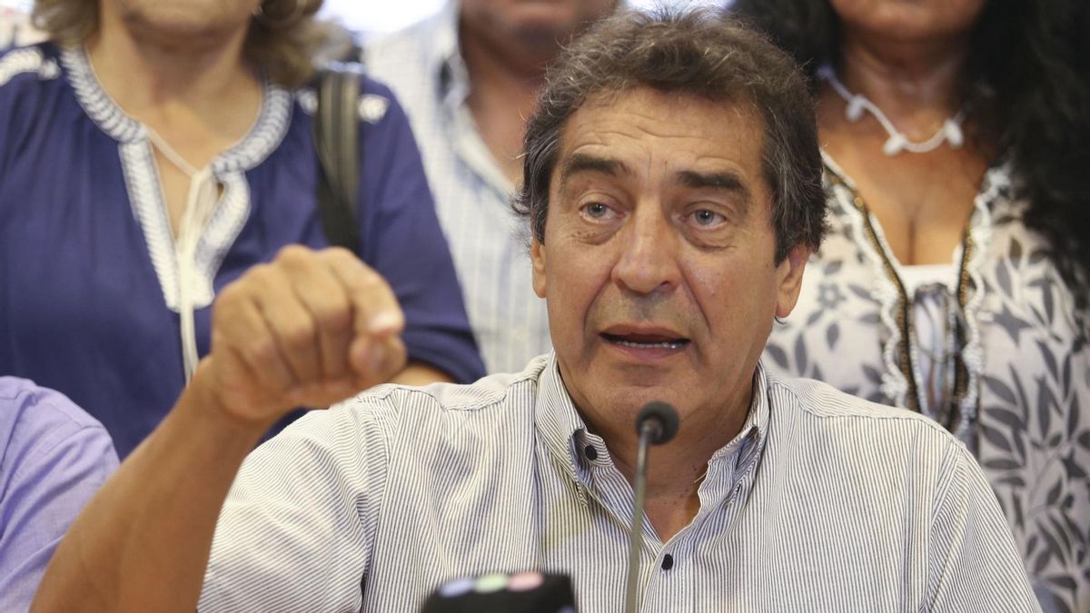 El Gobierno convoca a sindicatos y empresas para actualizar el salario mínimo tras cuatro meses de congelamiento