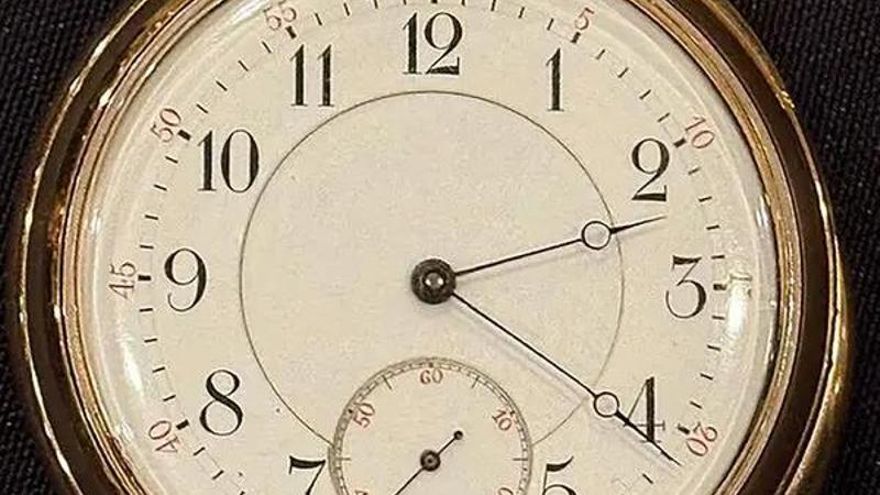 El reloj que sobrevivió al Titanic rompe récords: se subasta por dos millones de euros