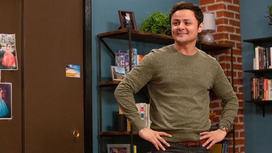 Fotografía sin fechar y cedida este mates por Comedy Central en la que se registró al actor guatemalteco Arturo Castro, protagonista de la serie "Alterlatino", del canal de televisión por suscripción Comedy Central.