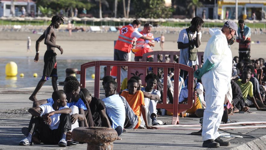 Octubre marca el récord de llegadas de migrantes a Canarias: 14.976 personas en un solo mes