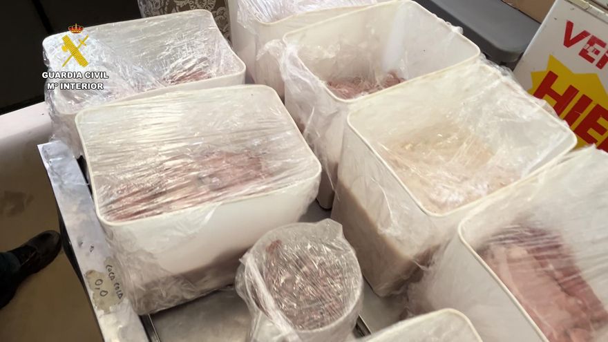 La Guardia Civil interviene 31 kilos de productos cárnicos no aptos para el consumo en la feria de Montilla