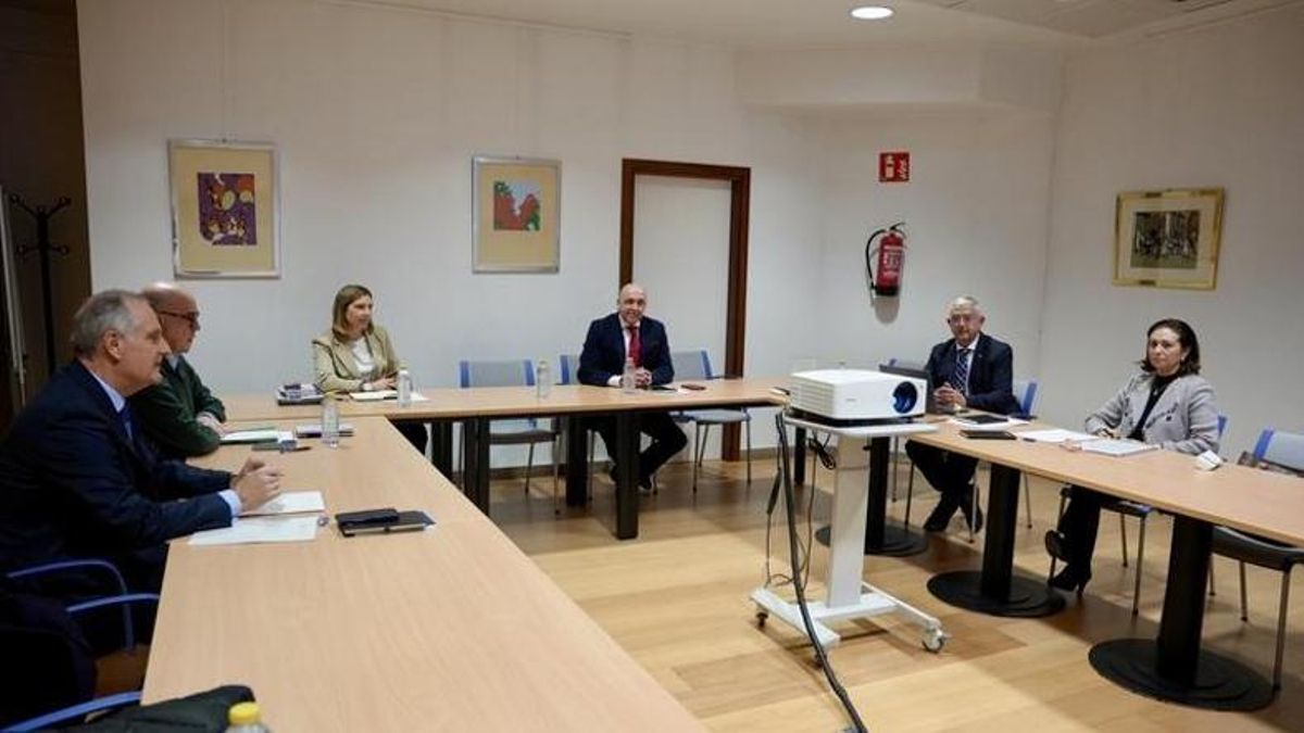 El Poder Judicial denegó al magistrado González Saiz que fuera a la vez vocal de la comisión de control de la Policía vasca