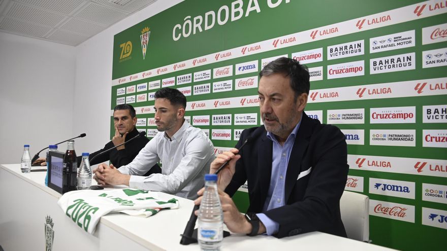 Monterrubio: "Hay predisposición para renovar a Antonio Casas y Adilson"