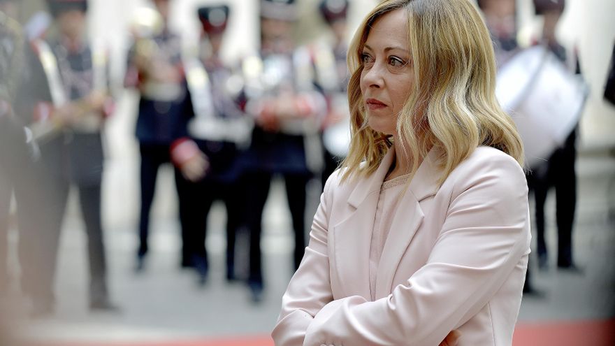Meloni, cortejada por Von der Leyen y Feijóo, mira hacia Le Pen: "Está haciendo un camino interesante"