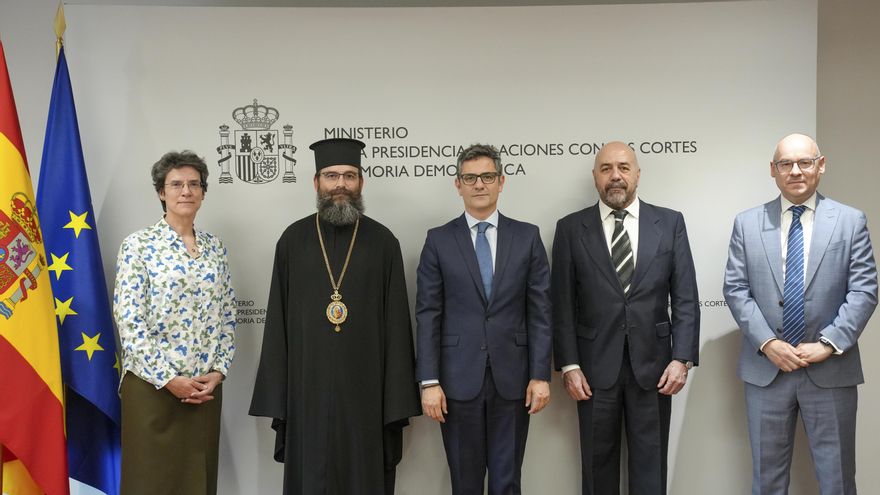Más beneficios para las religiones: el Gobierno extiende privilegios de la iglesia católica al resto de credos