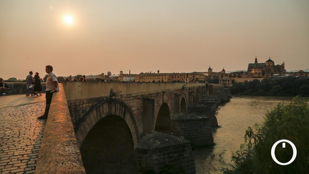 Humo de los incendios del norte de España llega a Córdoba